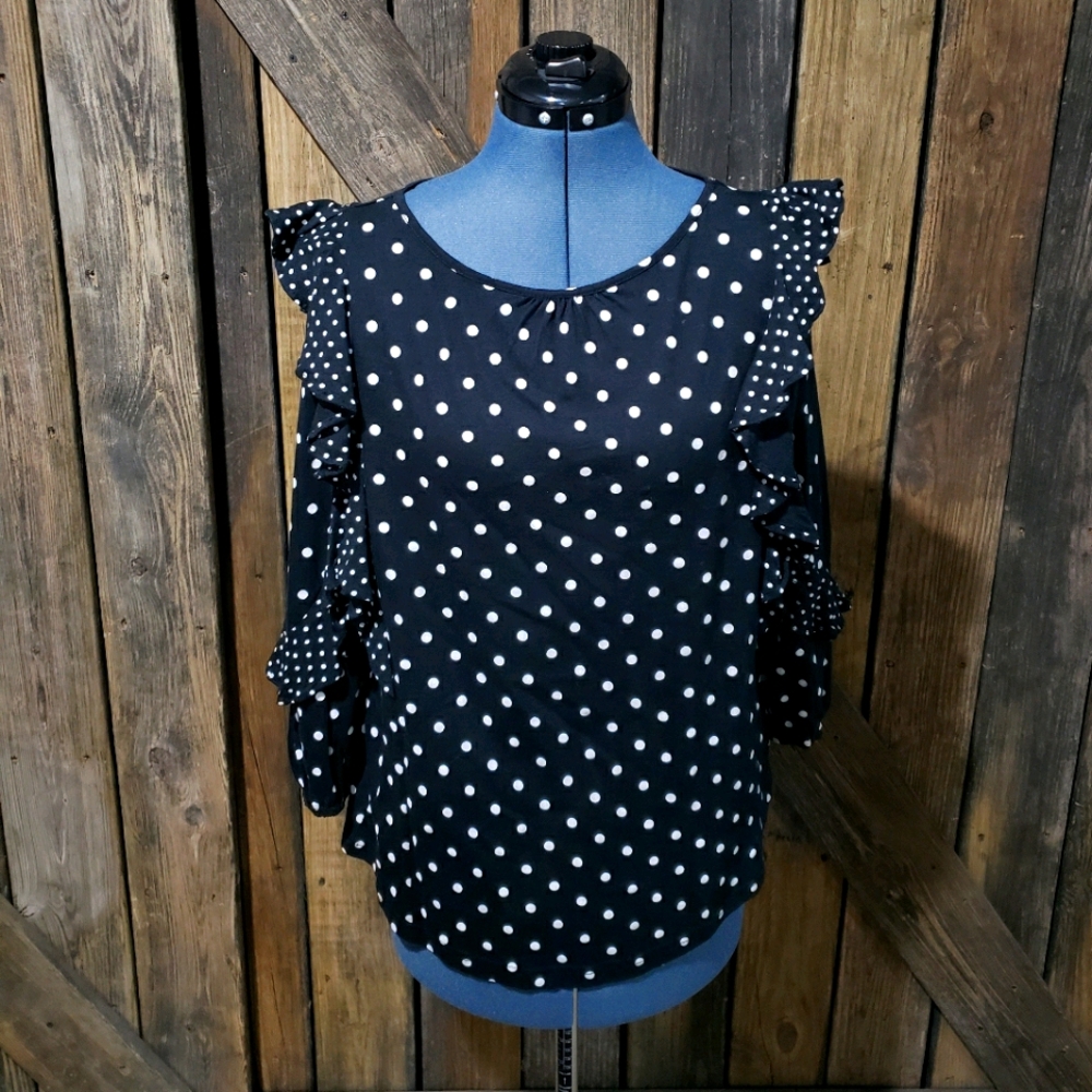 Chaps Size M Polka-dot Ruffled Top